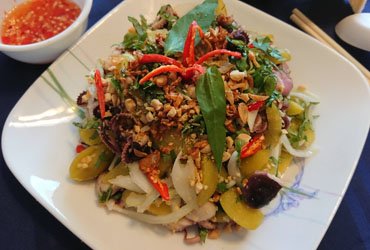 Hình minh họa gỏi Trai cóc bạch tuộc